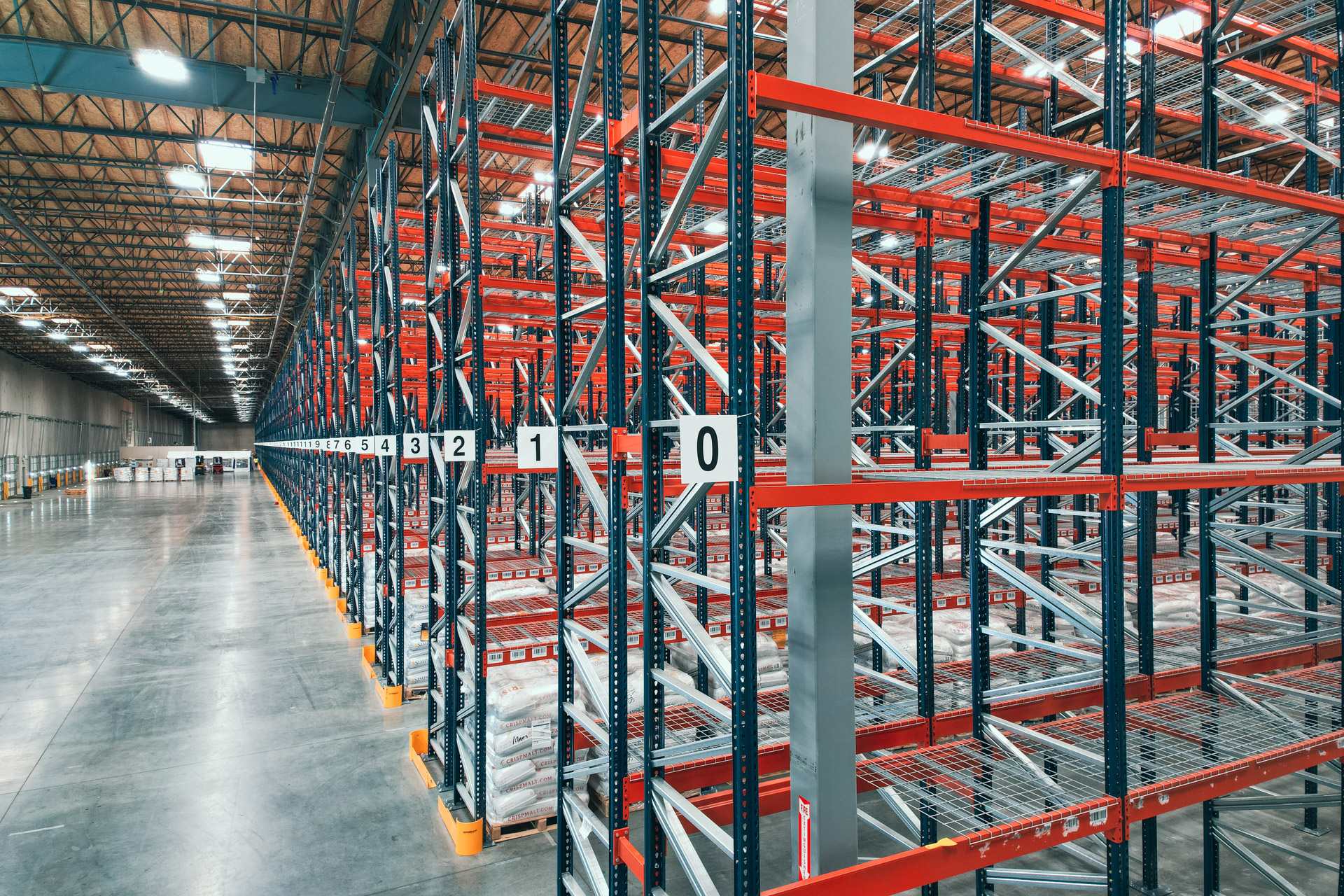 Industrial pallet racking warehouse in Romulus Michigan